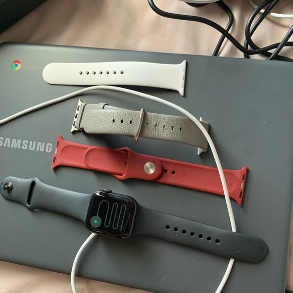 Apple Watch space grey 40 mm gps - Picture 2 of 3